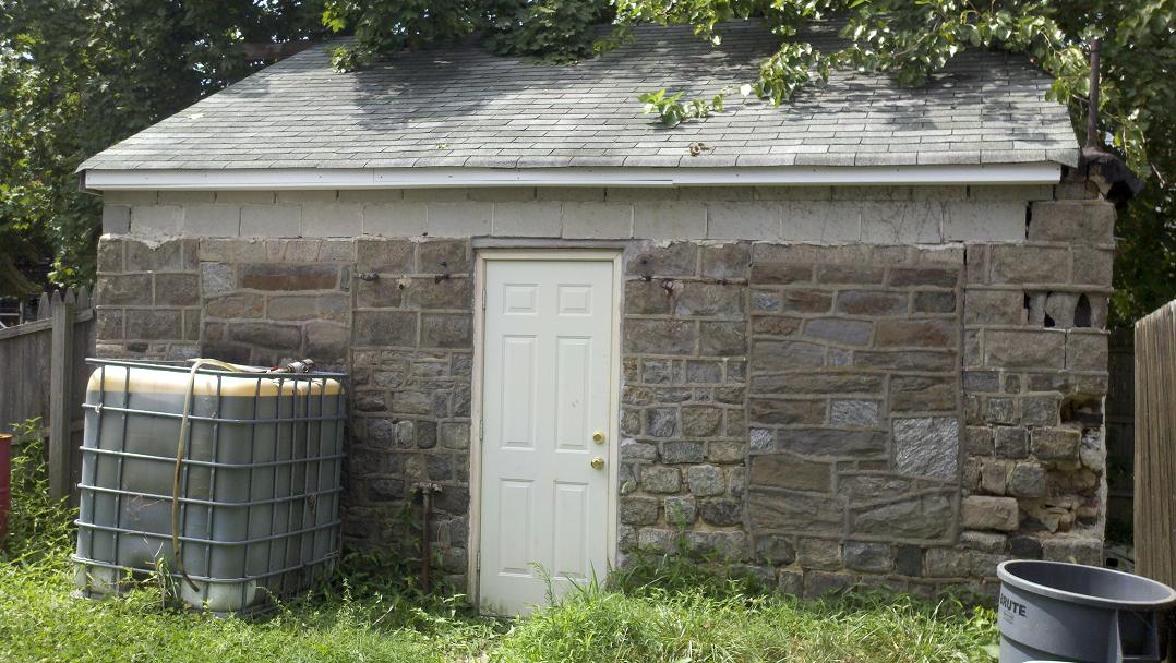 garage2.jpg
